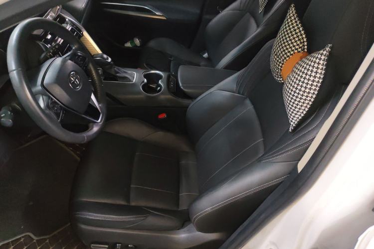 Used Toyota Harrier 2022 2.0L CVT Two-Wheel Drive Luxury Edition