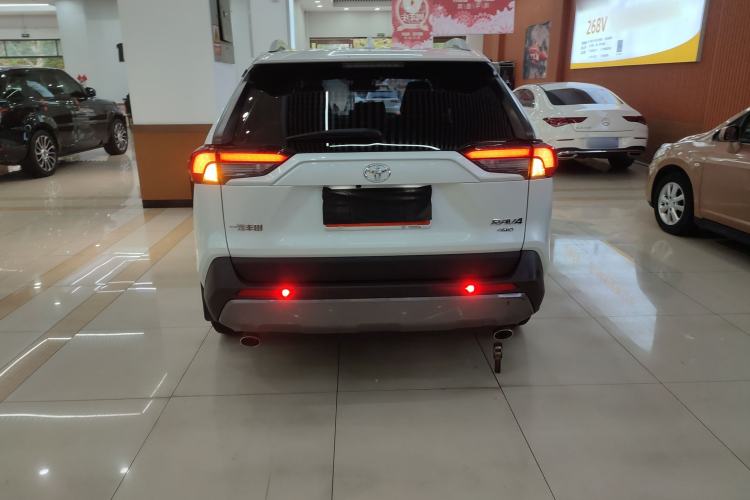 Used Toyota RAV4 2021 2.0L CVT 4x4 Style PLUS Edition
