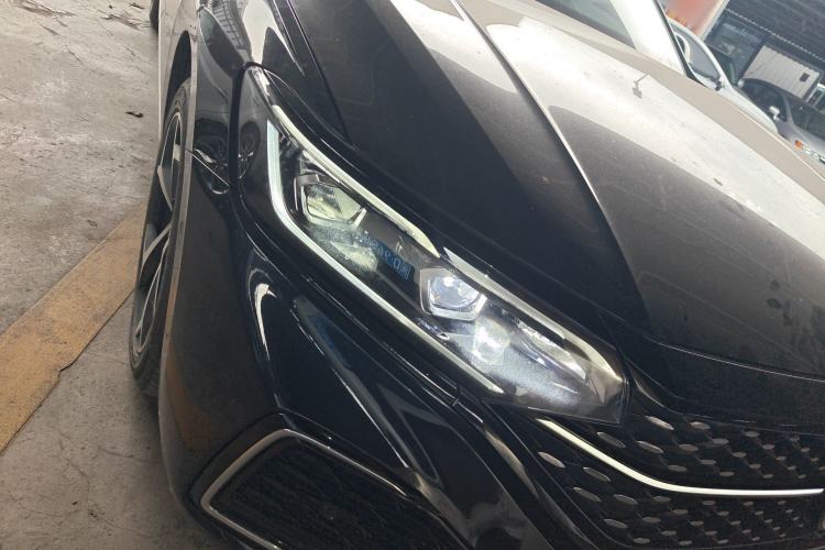 Used Volkswagen Passat 2023 330TSI Starry Luxury Edition
