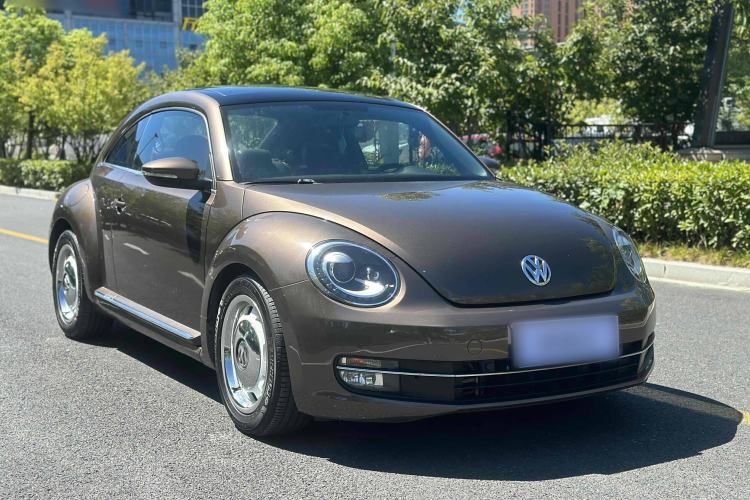 Used Volkswagen Beetle 2015 180TSI model
