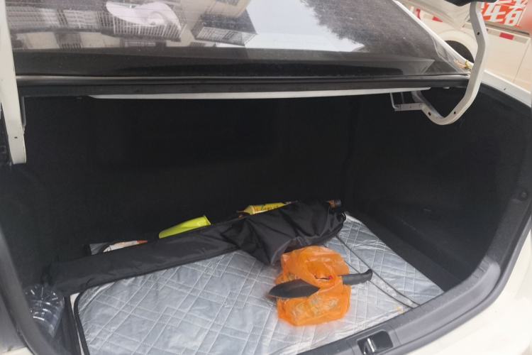 Used Toyota Corolla 2016 Dual-Engine 1.8L E-CVT Elite Edition Trunk