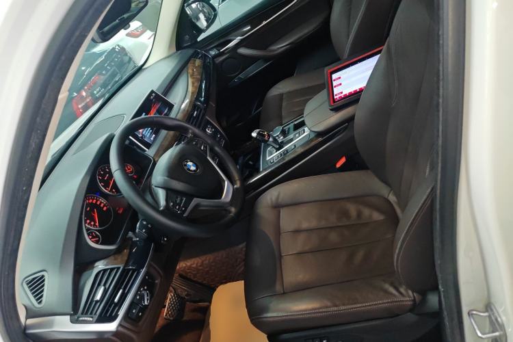 Used BMW X5 2017 xDrive28i
