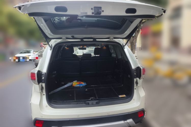 Used Toyota Highlander 2015 2.0T Four-Wheel Drive Luxury Edition 7-Seater
