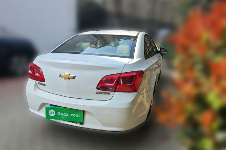 Used Chevrolet Cruze 2015 1.5L Classic SE MT
