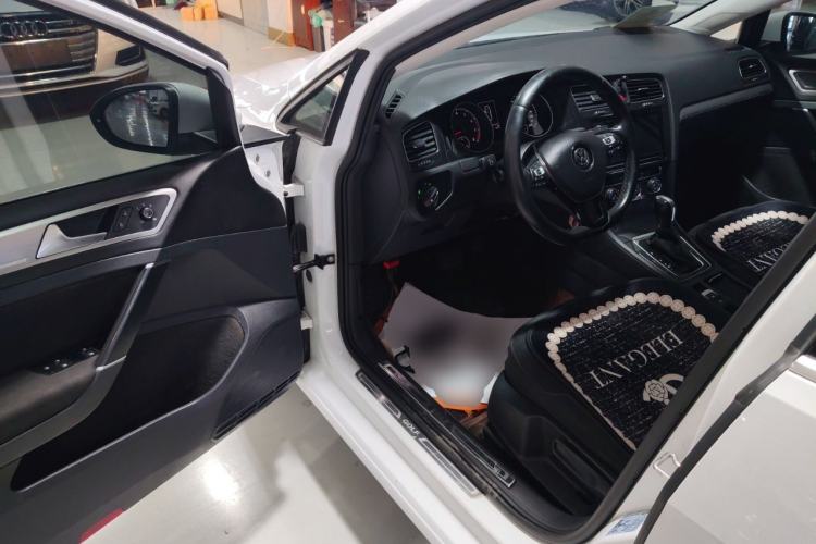 Used Volkswagen Golf 2019 200TSI DSG Comfort & Ambition Edition China VI Standard