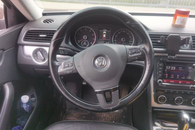 Used Volkswagen Passat 2014 1.8TSI DSG Prestige Edition