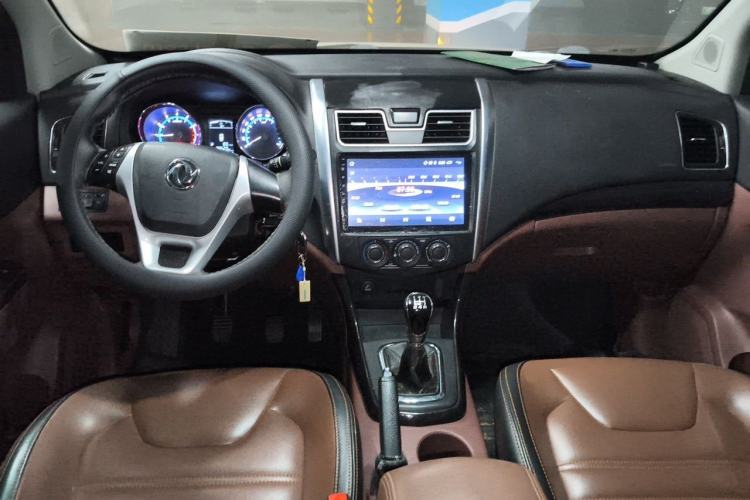 Used FORTHING SX6 2016 1.6L Manual Luxury Model
