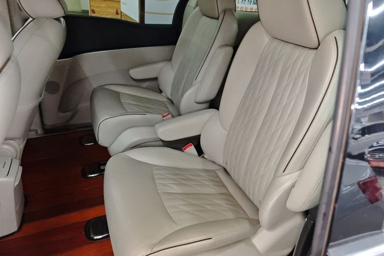 Used Buick GL8 2021 Land Cruiser Executive Class 652T Luxury Model