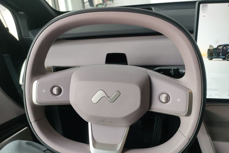 Used ONVO L60 2024 60 kWh Rear-Drive Version
