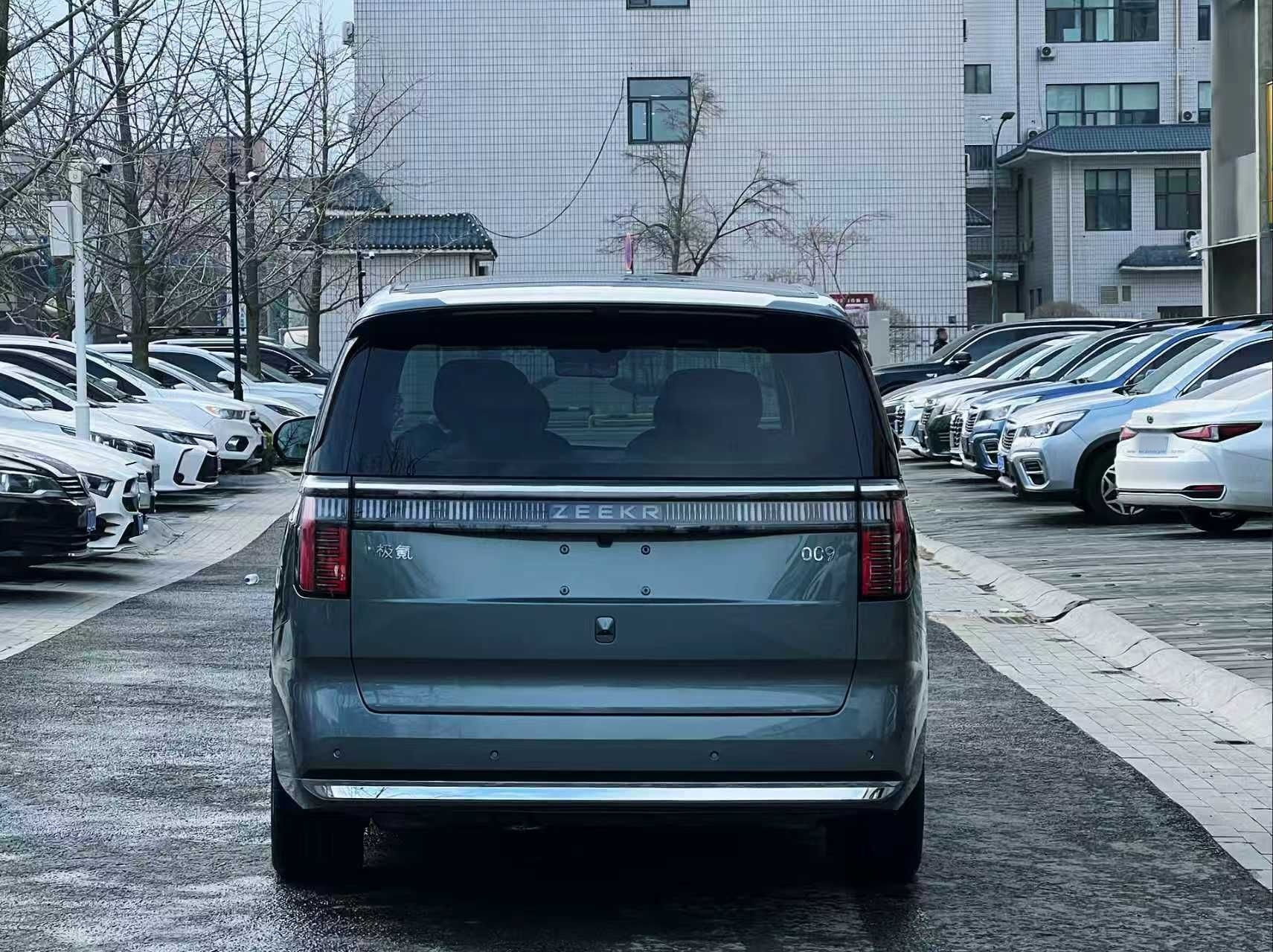 Zeekr 009 2024 Six-Seat Executive Version 4WD 108 kWh — снимка 5