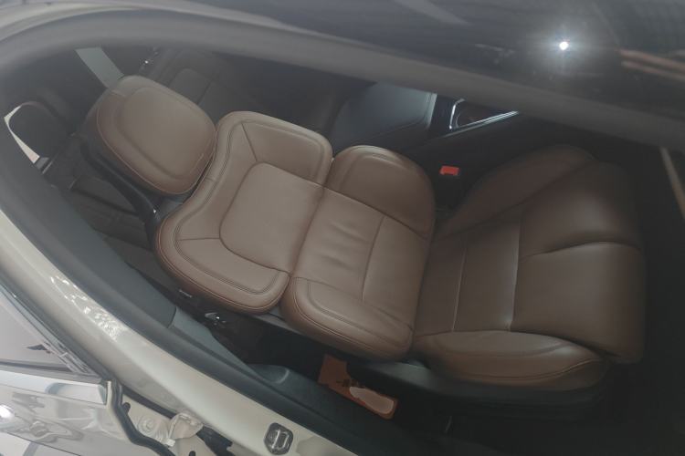 Used Lincoln Aviator 2020 3.0T V6 All-Wheel Drive Executive Version
