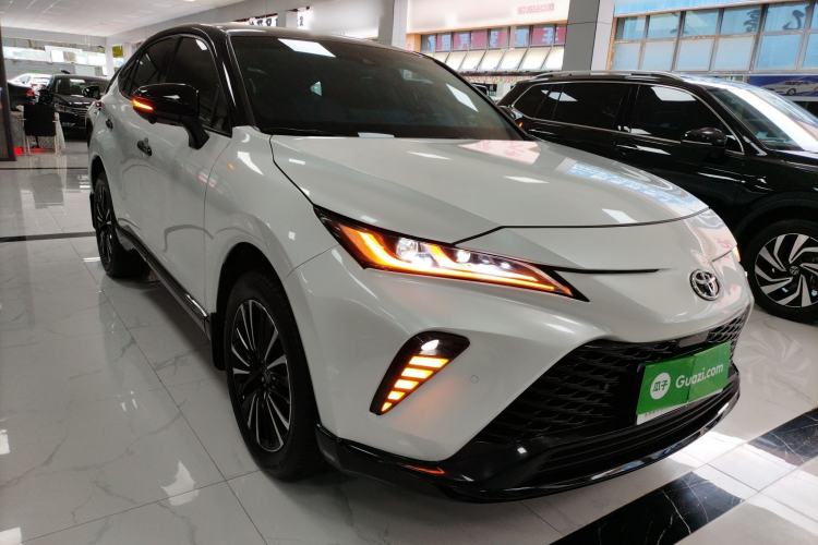 Used Toyota Venza 2022 2.0L CVT Two-Wheel Drive Prestige Edition Front Right 45 Deg