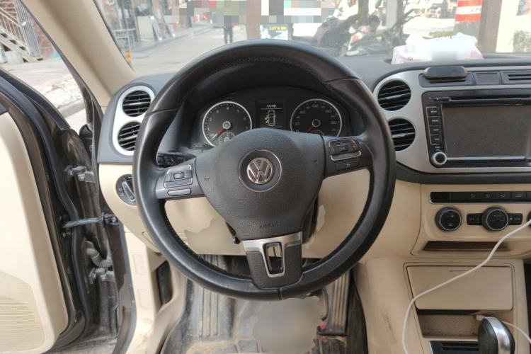 Used Volkswagen Tiguan 2015 1.8TSI Automatic Two-Wheel Drive Comfort Edition Steering Wheel