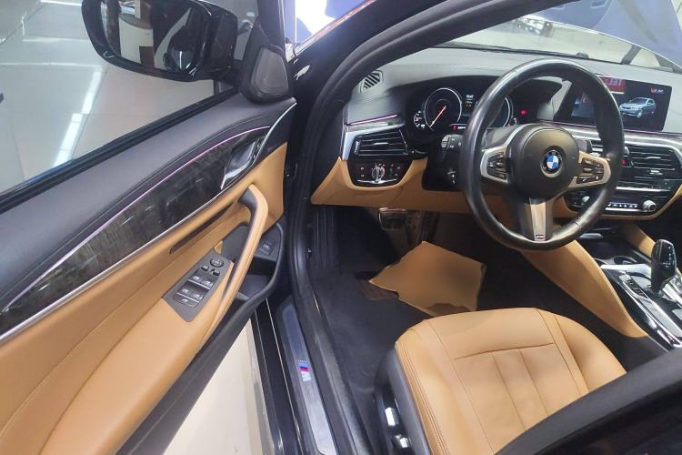 Used BMW 5 Series 2018 Restyled 530Li Luxury Edition M Sport Package
