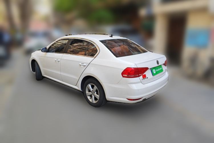 Used Volkswagen Lavida 2015 1.6L Automatic Fashion Edition Rear Left 45 Deg