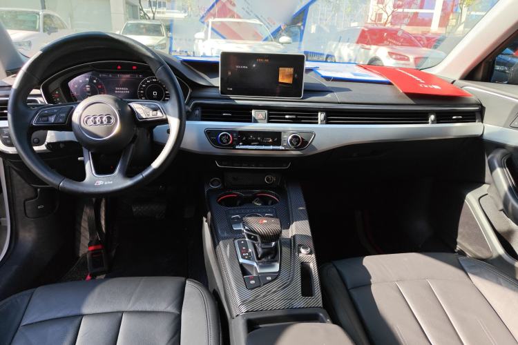 Used Audi A4L 2019 40 TFSI Fashion Version China V