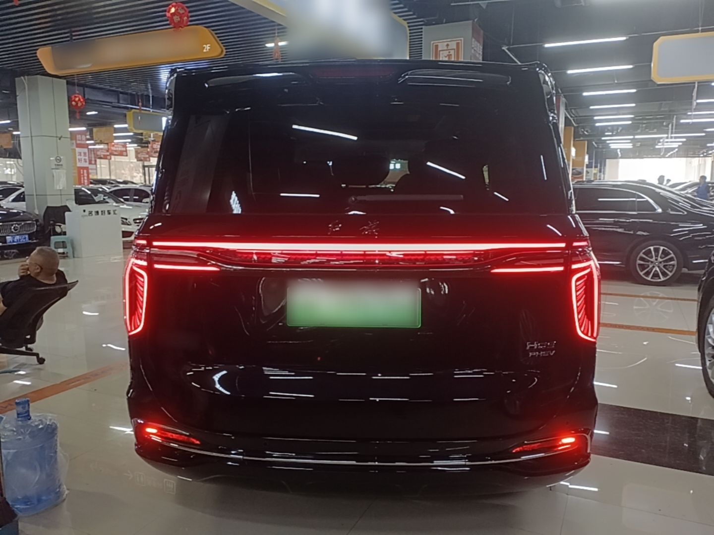 Hongqi HQ9 PHEV 2024 2.0T Four-Wheel Drive Luxury Edition — снимка 5