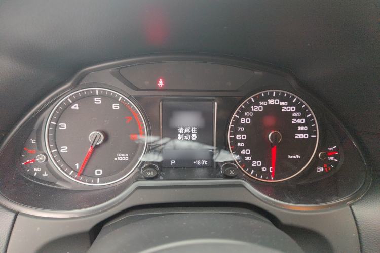 Used Audi Q5 2017 Plus 40 TFSI Technology Model
