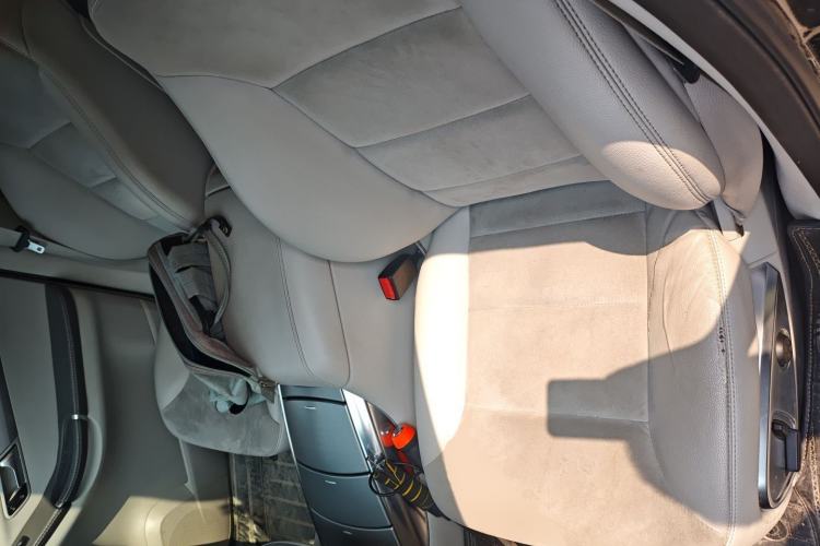Used Mercedes-Benz R-Class  Left Front Seat