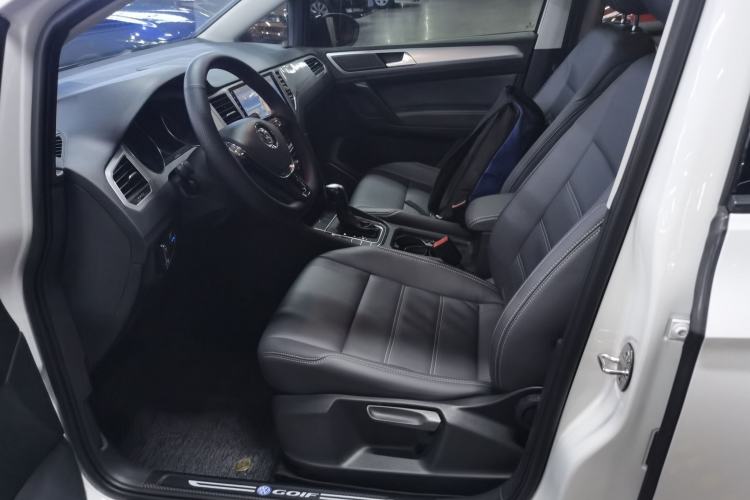 Used Volkswagen Golf Sportsvan 2019 1.6L Automatic Pure Model China V Standard Left Front Seat