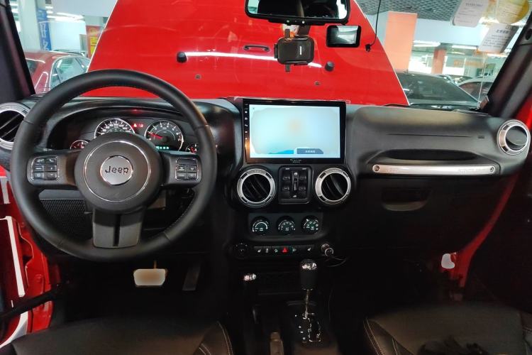 Used Jeep Wrangler 2015 3.0L Sahara Four-Door Comfort Edition