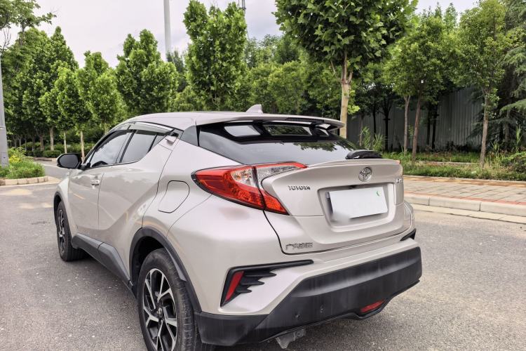 Used Toyota C-HR 2020 2.0L Leading Edition
