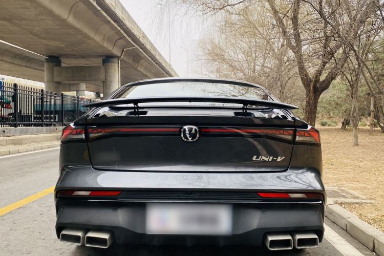 Used Changan UNI-V 2024 1.5T Prestige Sport Edition
