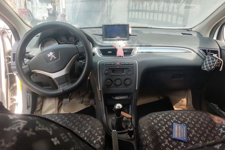 Used Peugeot 308 2012 1.6L Manual Fashion Edition
