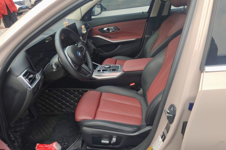 Used BMW i3 2022 eDrive 35 L
