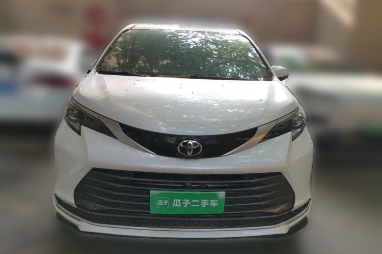 Used Toyota SIENNA 2024 2.5L Hybrid Four-Wheel Drive Prestige Edition Front