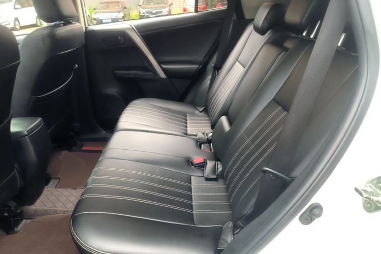 Used Toyota RAV4 2019 2.0L CVT Two-Wheel Drive Pioneer Edition China V Standard
