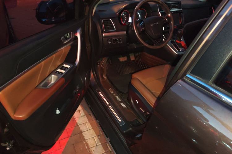 Used Haval H6 2015 Sport Edition 1.5T Automatic Two-Wheel Drive Luxury Model