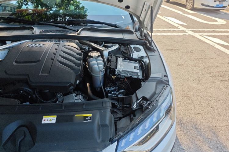Used Audi A4L 2023 40 TFSI Luxury Dynamic Model
