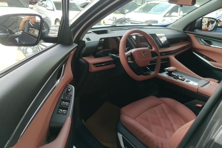 Used CHANGAN CS75 PLUS 2023 3rd Generation 1.5T Automatic Pilot Model Driver Seat