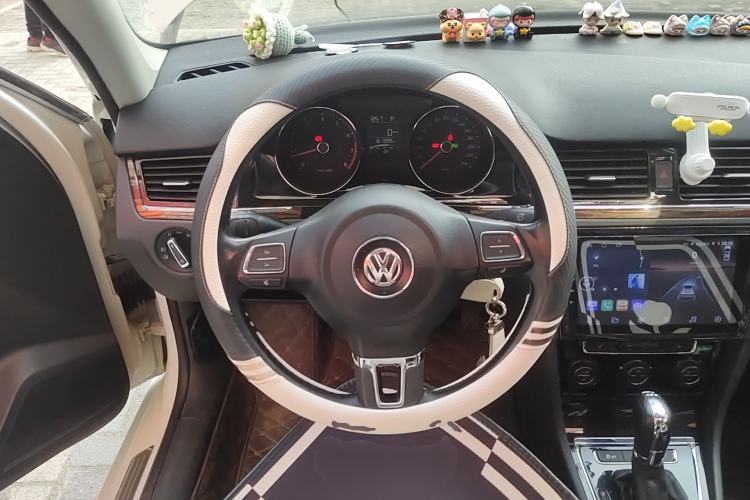 Used Volkswagen Bora 2013 1.4T Automatic Luxury Model Steering Wheel