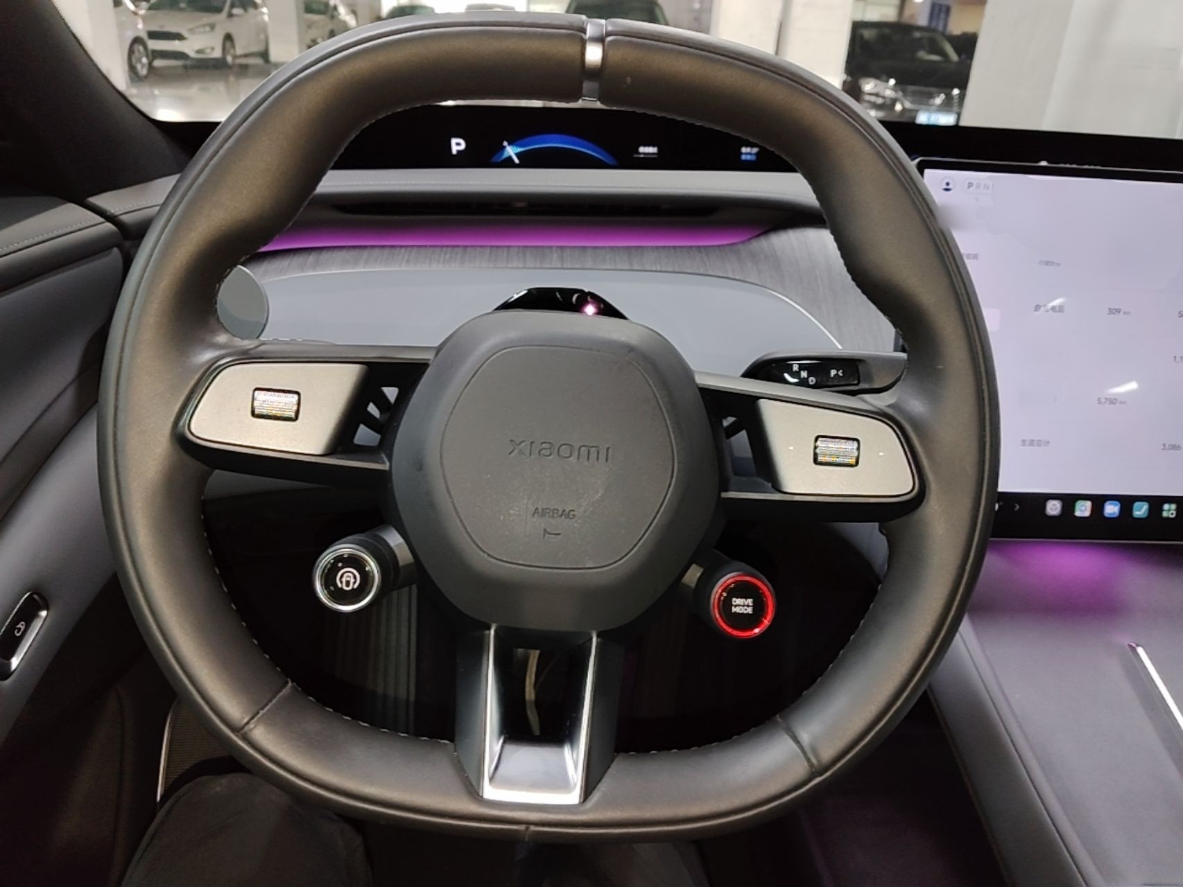 Xiaomi Auto YU7 2025 Ultra-Long Range All-Wheel Drive Pro Version — снимка 13