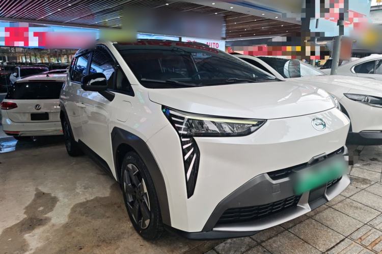 Used AION Y 2022 70 Intelligent Edition Lithium Iron Phosphate Front Right 45 Deg