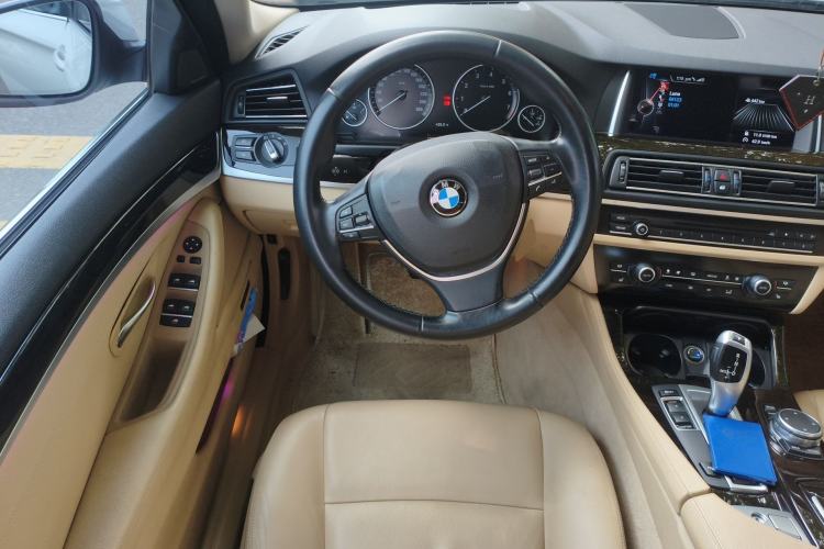 Used BMW 5 Series 2014 528Li Leading Model