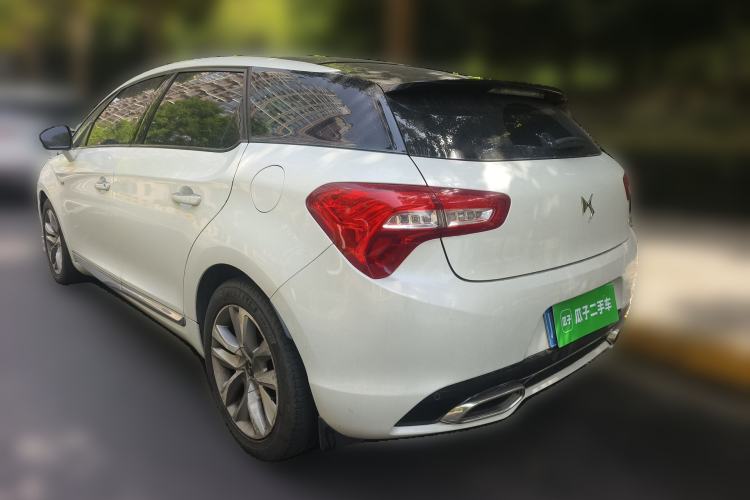 Used DS 5 2013 1.6T Luxury Edition THP200