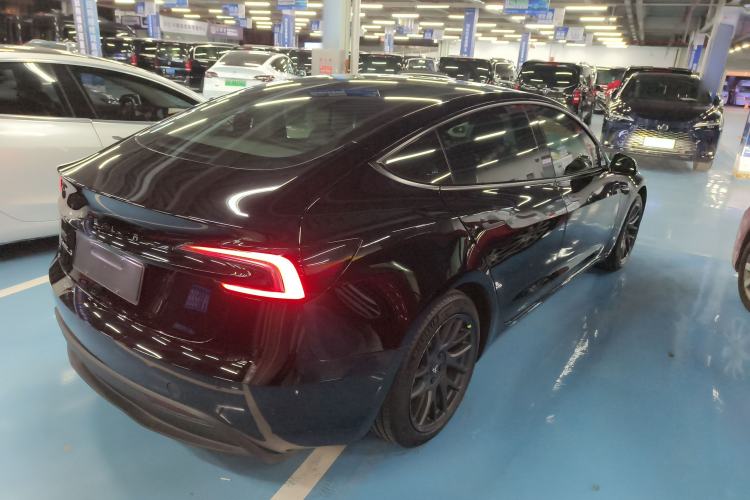 Used Tesla Model 3 2023 Rear-Wheel-Drive Version Rear Right 45 Deg