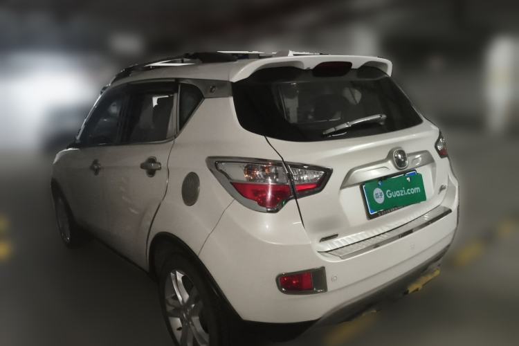 Used CHANGAN CS35 2014 1.6L Manual Luxury Model China IV Standard
