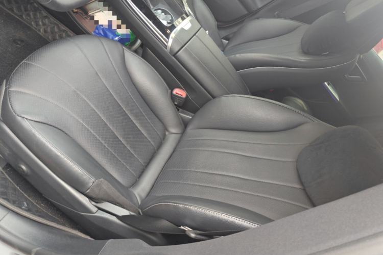 Used Mercedes-Benz EQE 2022 350 Luxury Edition Left Front Seat