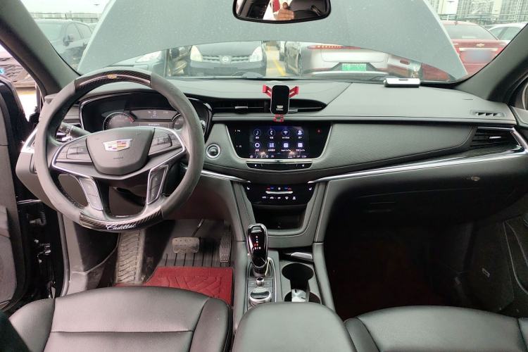 Used Cadillac XT5 2022 2.0T Two-Wheel Drive Luxury Version