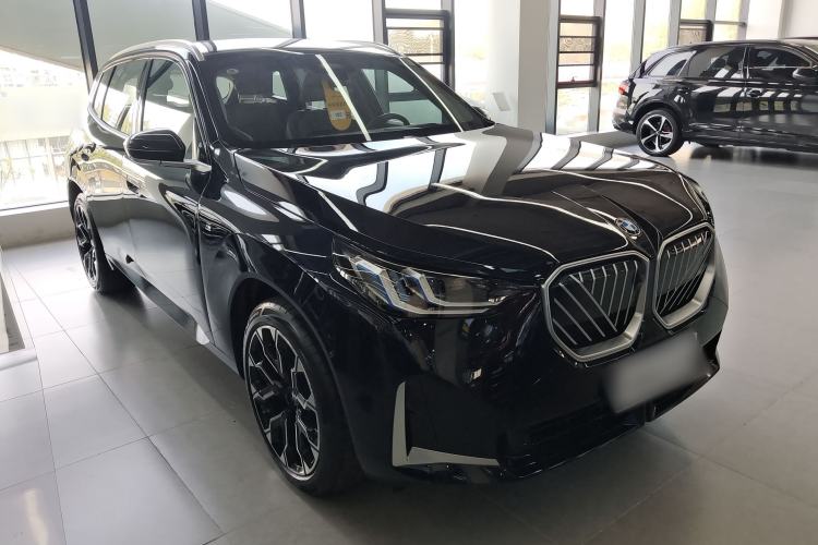 Used BMW X3 2025 xDrive30L Leading Model M Sport Package Front Right 45 Deg