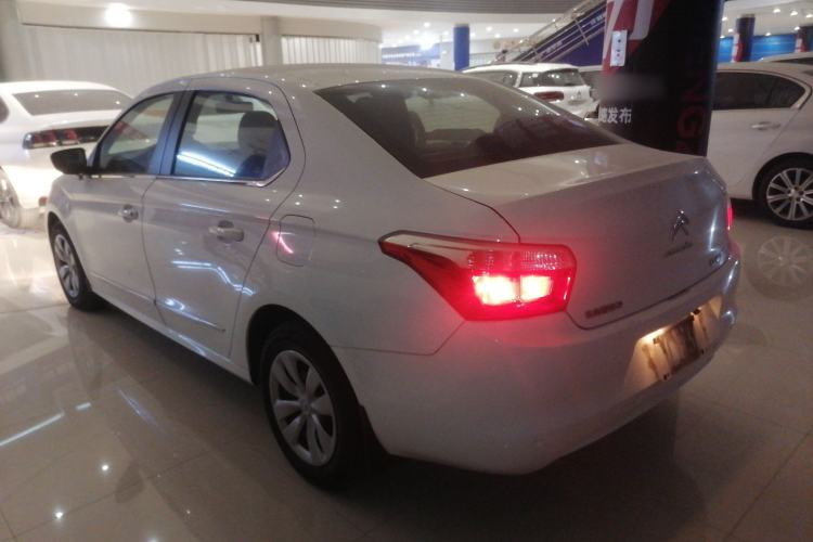 Used Citroen Elysee 2015 Zhishang Edition 1.6L Manual Fashion Model
