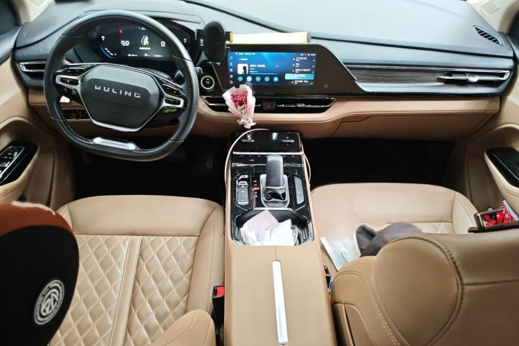 Used Wuling Victory 2023 2.0L DHT Luxury Edition