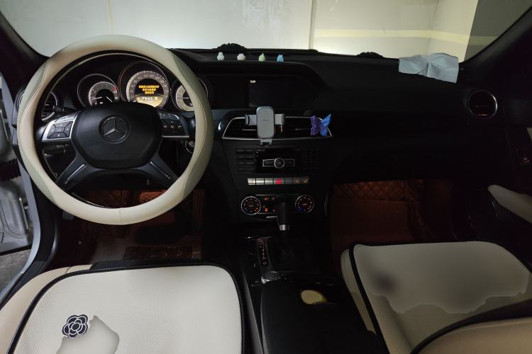 Used Mercedes-Benz C-Class 2011 C 200 CGI Fashion Model