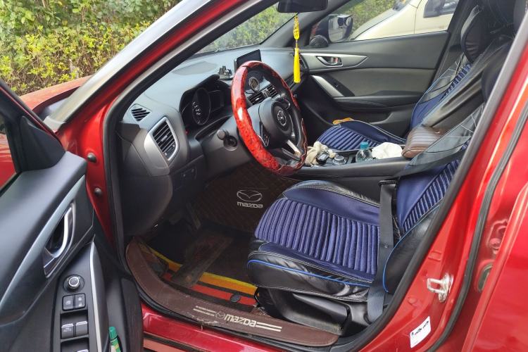 Used Mazda CX-4 2018 2.0L Automatic Two-Wheel Drive Blue Sky Dynamic Version China V Standard