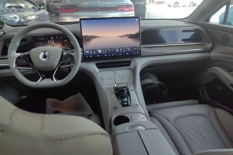 Used Denza N7 2024 630 All-Wheel Drive Intelligent Driving Max Edition Interior 2