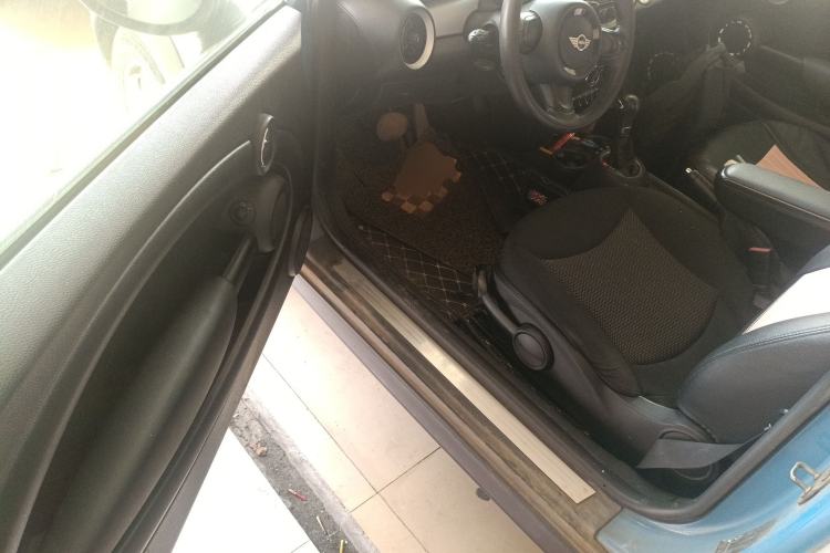 Used MINI Clubman 2011 1.6L ONE Driver Seat